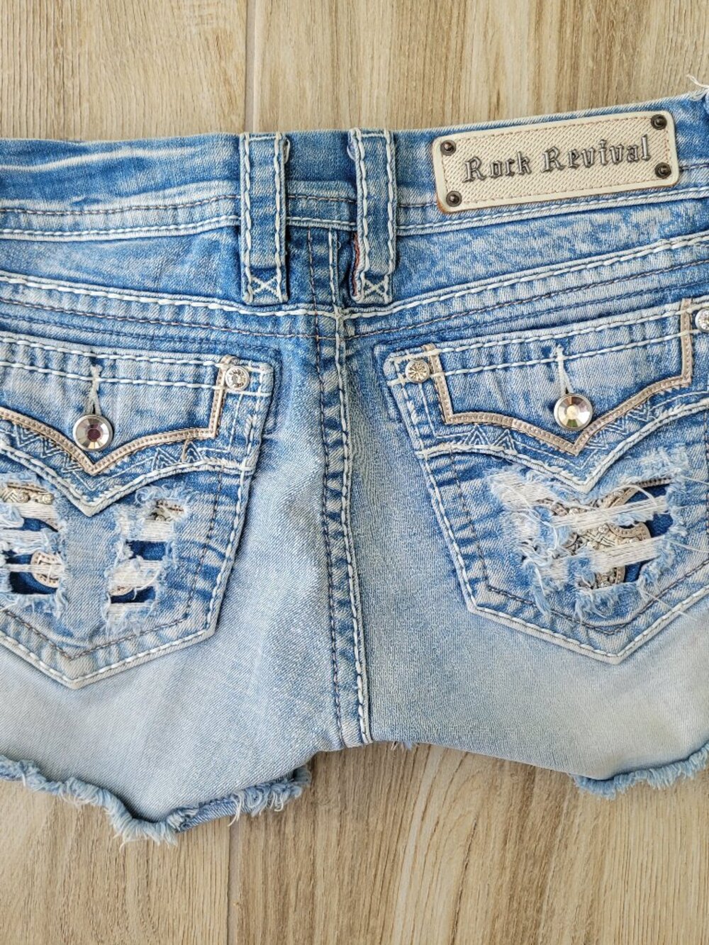 Rock Revival FAY Mid-Rise Denim Shorts 28 - Picture 2 of 5